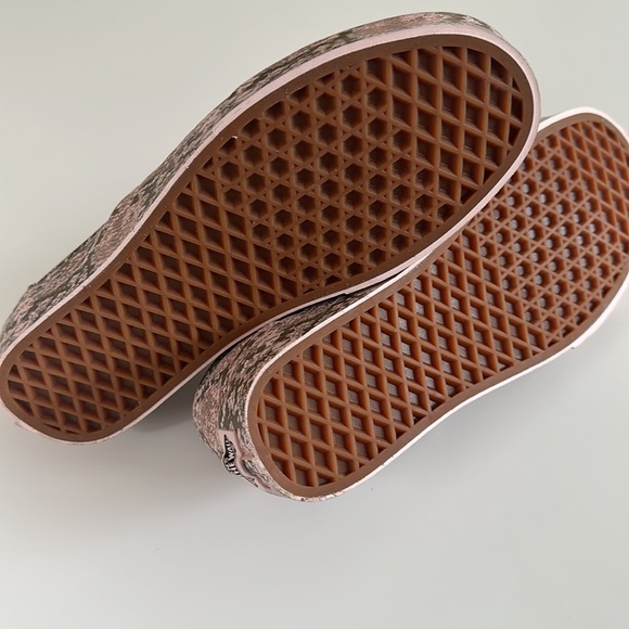 Vans Slip-Ons - Picture 5 of 7